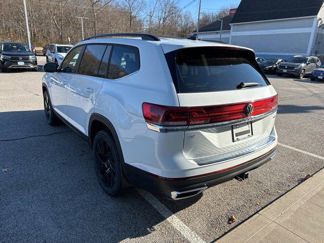 new 2025 Volkswagen Atlas car, priced at $47,030