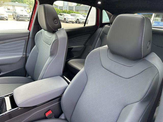 new 2025 Volkswagen ID.4 car, priced at $49,826