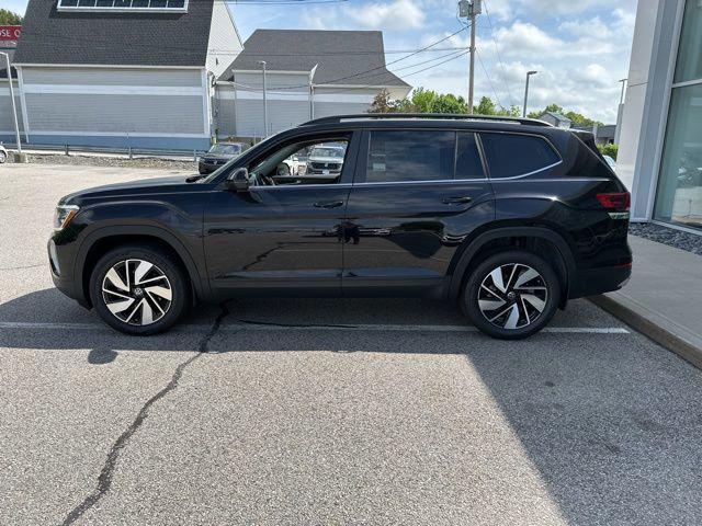 new 2025 Volkswagen Atlas car, priced at $45,130