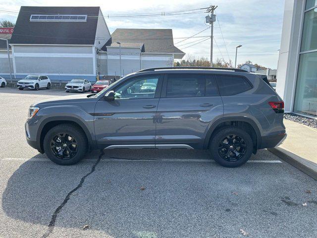 new 2025 Volkswagen Atlas car, priced at $48,236