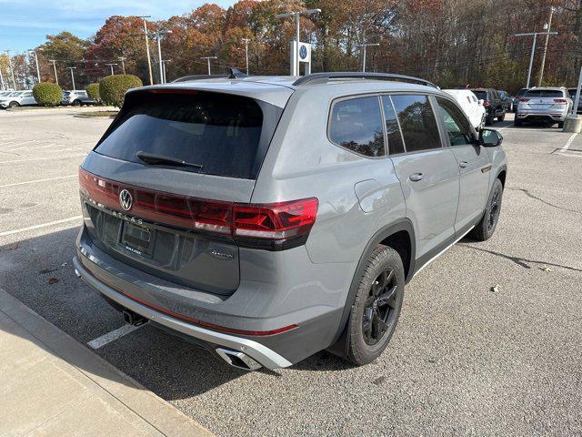 new 2025 Volkswagen Atlas car, priced at $48,236