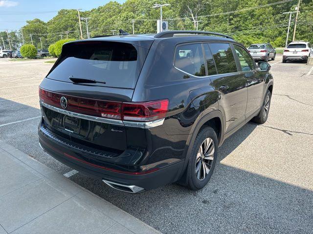 new 2025 Volkswagen Atlas car, priced at $39,725