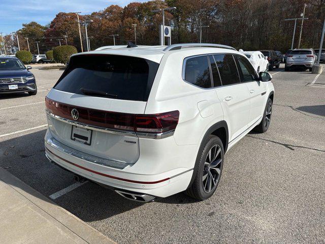 new 2025 Volkswagen Atlas car, priced at $56,289