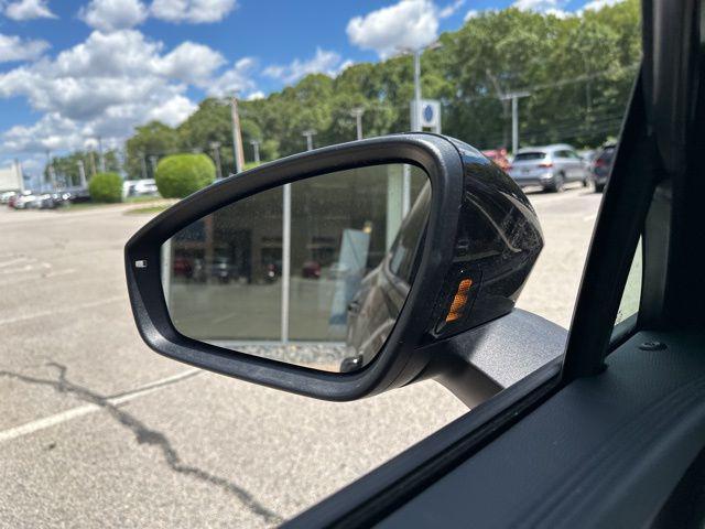 new 2025 Volkswagen Tiguan car, priced at $30,294