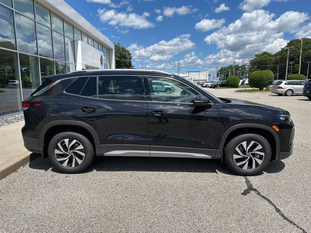 new 2025 Volkswagen Tiguan car, priced at $30,294