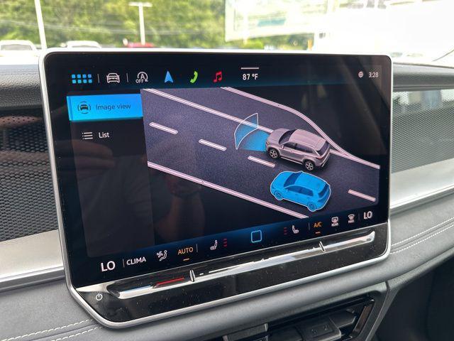 new 2025 Volkswagen Tiguan car, priced at $35,094