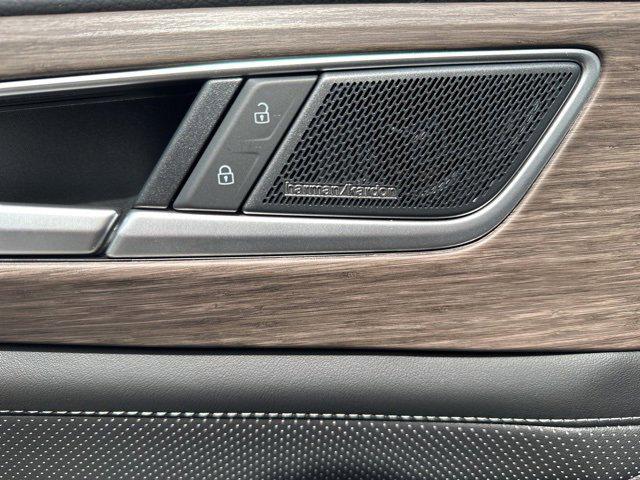 new 2025 Volkswagen Atlas car, priced at $53,104