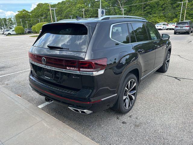 new 2025 Volkswagen Atlas car, priced at $51,604