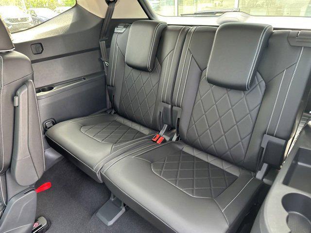 new 2025 Volkswagen Atlas car, priced at $53,104