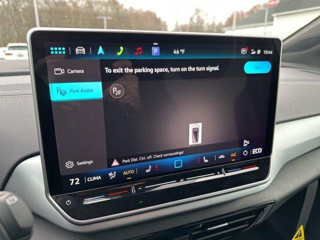new 2025 Volkswagen ID.4 car, priced at $46,271