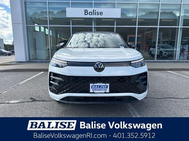 new 2025 Volkswagen Tiguan car, priced at $37,888