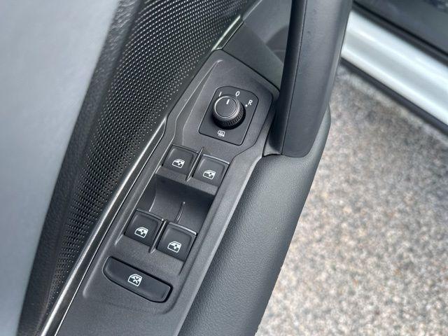 new 2025 Volkswagen Tiguan car, priced at $37,888