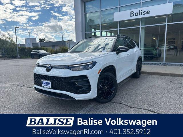 new 2025 Volkswagen Tiguan car, priced at $37,888