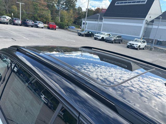 new 2025 Volkswagen Tiguan car, priced at $37,888