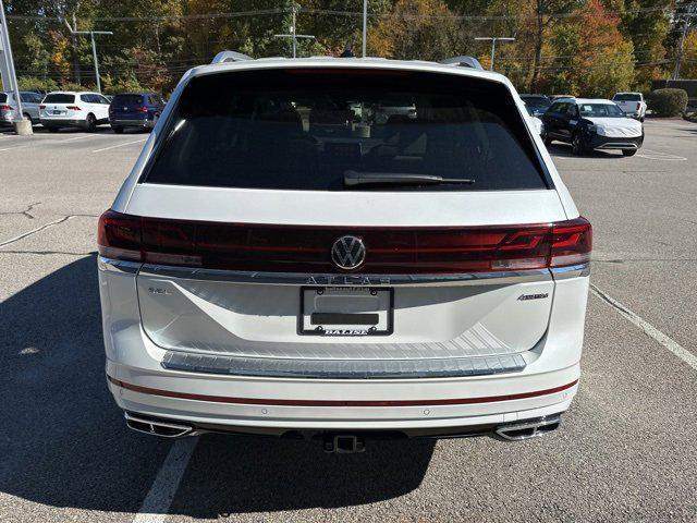 new 2024 Volkswagen Atlas car, priced at $54,404