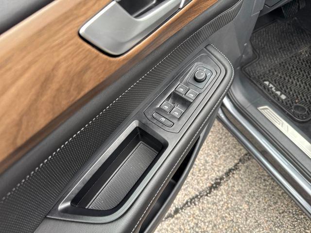 used 2025 Volkswagen Atlas car, priced at $36,900