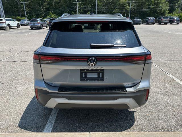 new 2025 Volkswagen Tiguan car, priced at $36,294