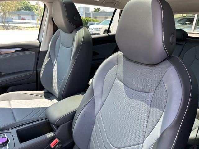 new 2025 Volkswagen Tiguan car, priced at $36,294