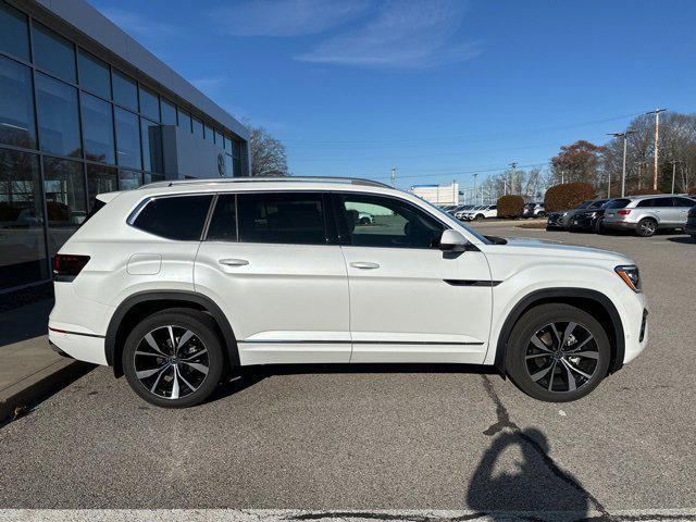 new 2025 Volkswagen Atlas car, priced at $55,056