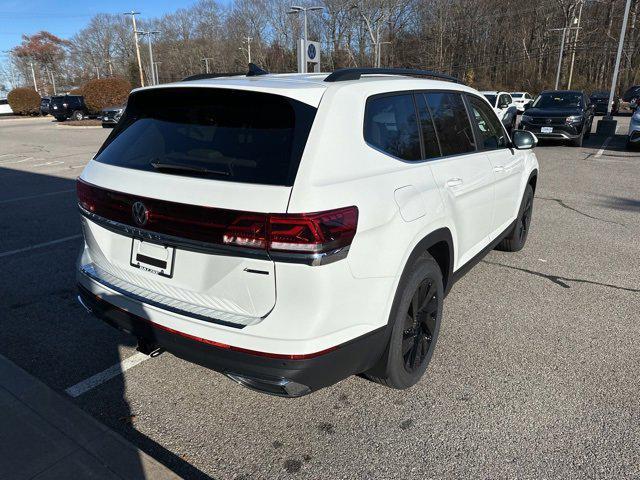 new 2025 Volkswagen Atlas car, priced at $45,830