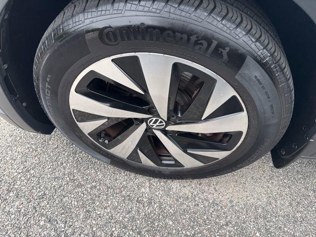 used 2023 Volkswagen ID.4 car, priced at $26,000