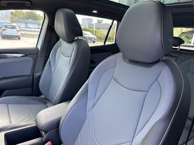 new 2025 Volkswagen Tiguan car, priced at $37,952