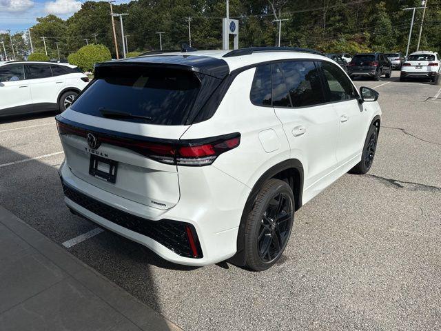 new 2025 Volkswagen Tiguan car, priced at $37,952