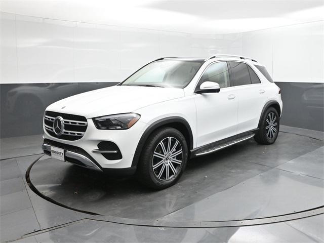 new 2025 Mercedes-Benz GLE 450 car, priced at $88,925