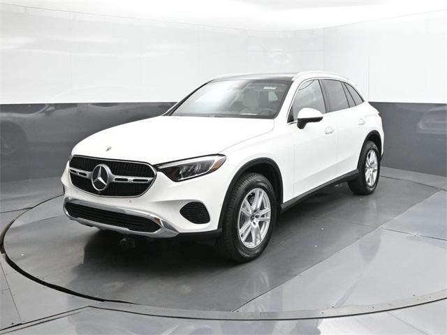 new 2025 Mercedes-Benz GLC 300 car, priced at $54,585