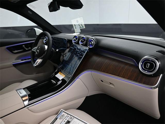 new 2025 Mercedes-Benz GLC 300 car, priced at $54,585