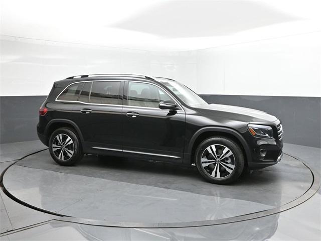 new 2025 Mercedes-Benz GLB 250 car, priced at $47,145