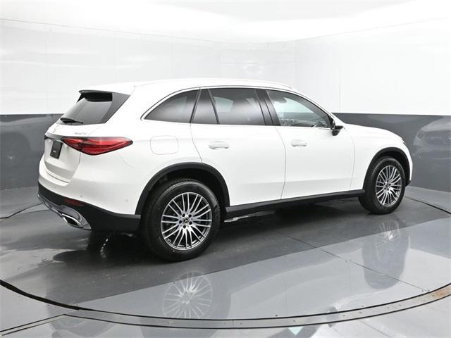 new 2025 Mercedes-Benz GLC 300 car, priced at $53,385