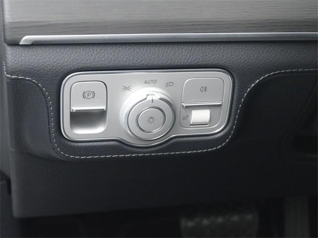 new 2026 Mercedes-Benz GLE 450 car, priced at $81,915