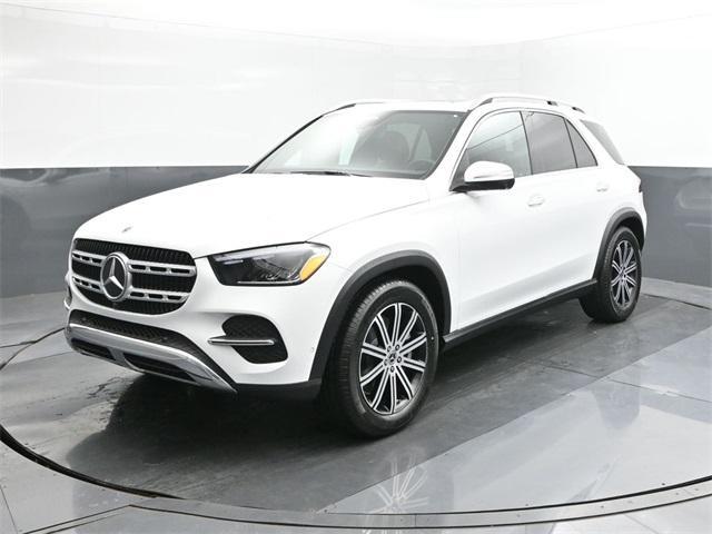 new 2025 Mercedes-Benz GLE 450 car, priced at $76,600