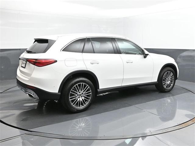 new 2025 Mercedes-Benz GLC 300 car, priced at $51,385