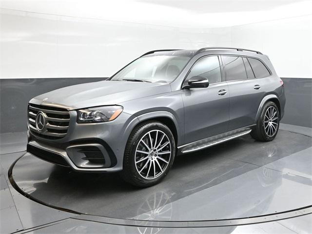 new 2025 Mercedes-Benz GLS 450 car, priced at $99,710