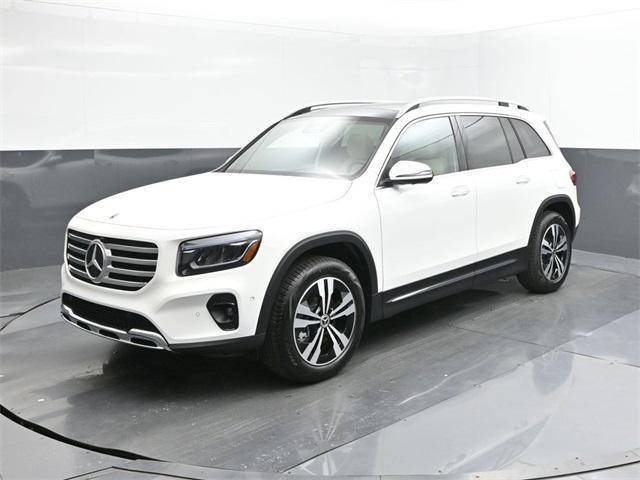 new 2025 Mercedes-Benz GLB 250 car, priced at $49,580