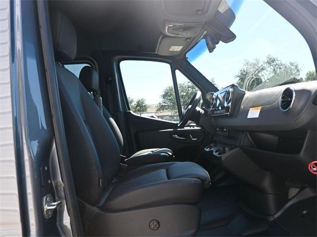 new 2025 Mercedes-Benz Sprinter 2500 car, priced at $77,706