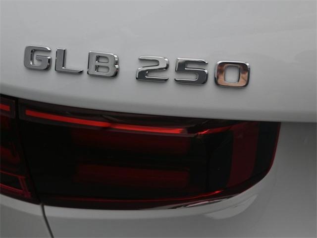 new 2025 Mercedes-Benz GLB 250 car, priced at $48,645