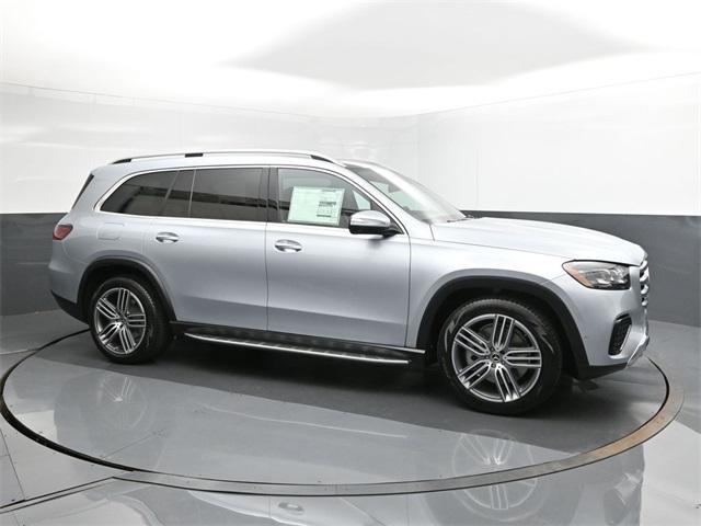 new 2025 Mercedes-Benz GLS 450 car, priced at $97,115