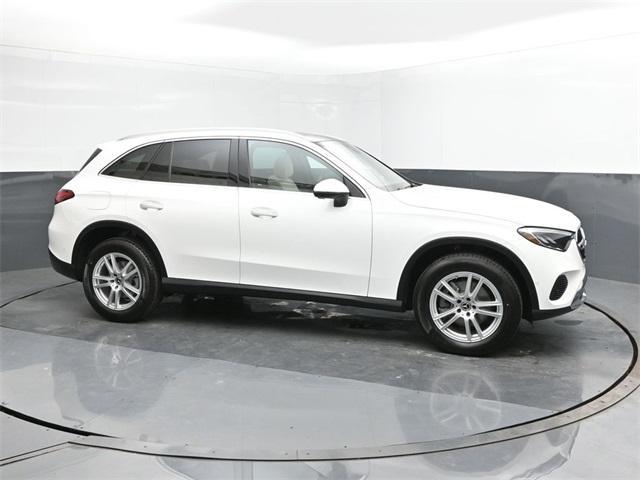 new 2025 Mercedes-Benz GLC 300 car, priced at $54,385