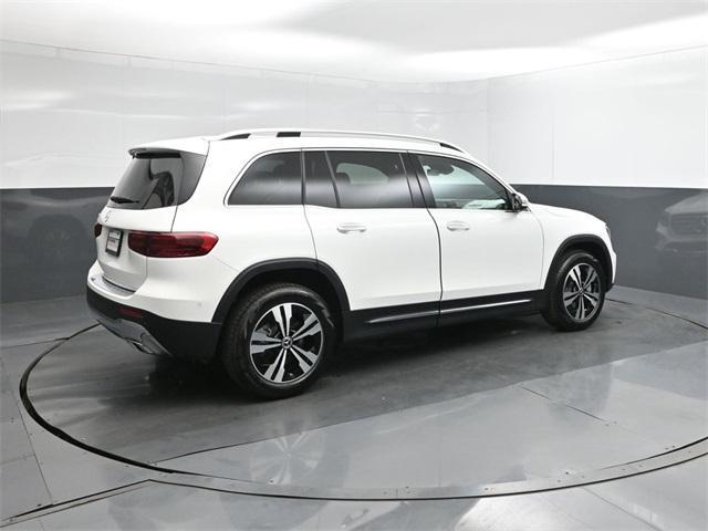 new 2026 Mercedes-Benz GLB 250 car, priced at $44,999