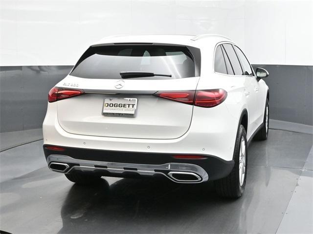 new 2025 Mercedes-Benz GLC 300 car, priced at $52,700