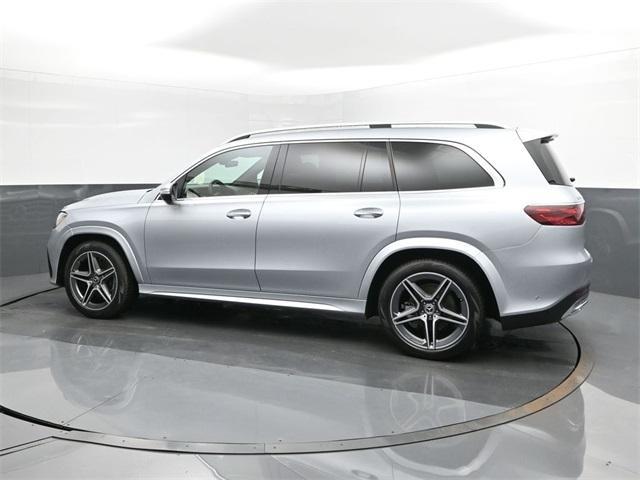 new 2025 Mercedes-Benz GLS 450 car, priced at $95,365