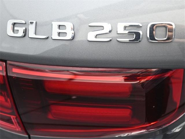 new 2024 Mercedes-Benz GLB 250 car, priced at $53,350