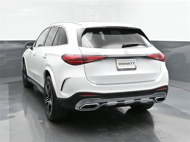 new 2024 Mercedes-Benz GLC 300 car, priced at $63,405