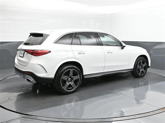 new 2024 Mercedes-Benz GLC 300 car, priced at $63,405