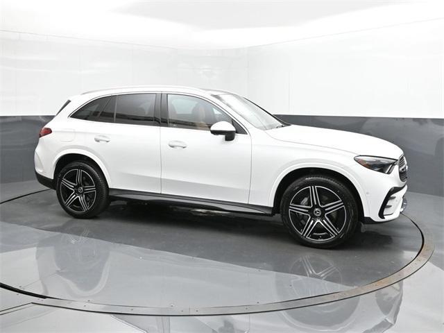 new 2024 Mercedes-Benz GLC 300 car, priced at $63,405