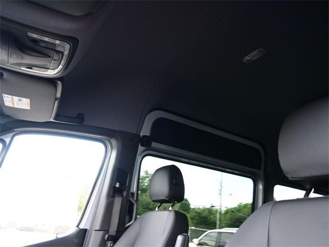 new 2025 Mercedes-Benz Sprinter 2500 car, priced at $75,331