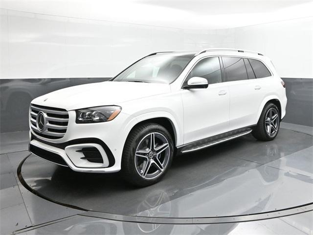 new 2025 Mercedes-Benz GLS 450 car, priced at $101,465